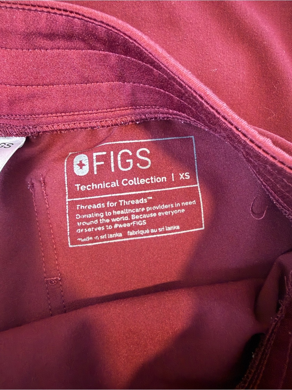 FIGS Burgundy Scrub Set - XS/Small - Picture 6 of 8
